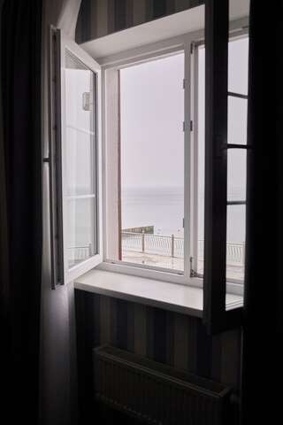 Гостиница 20 Меридиан Зеленоградск Номер улучшенный семейный-5