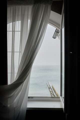 Гостиница 20 Меридиан Зеленоградск Номер люкс семейный-7